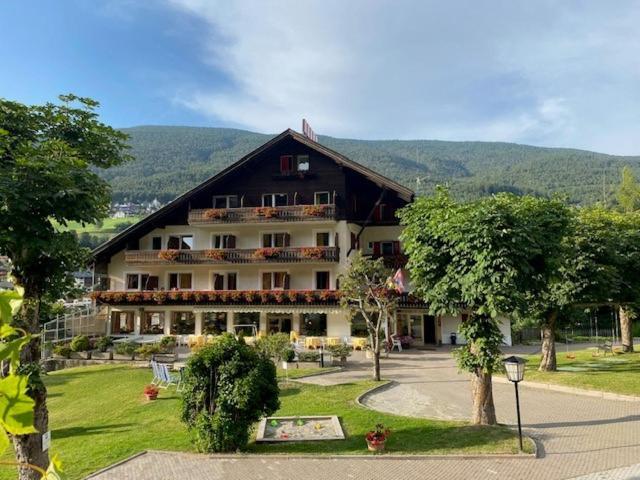Hotel Rodes Ortisei Exterior foto